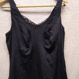 Women's back Delta Burke